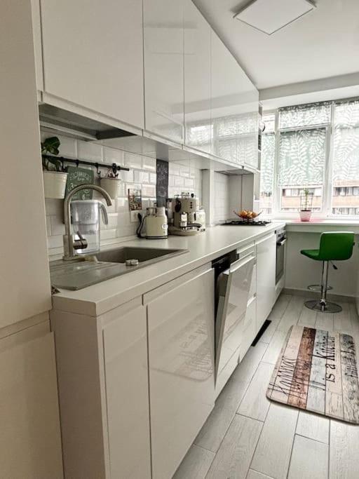 Ultracentral Lovely Place -Your Home Away From Home Bucarest Esterno foto